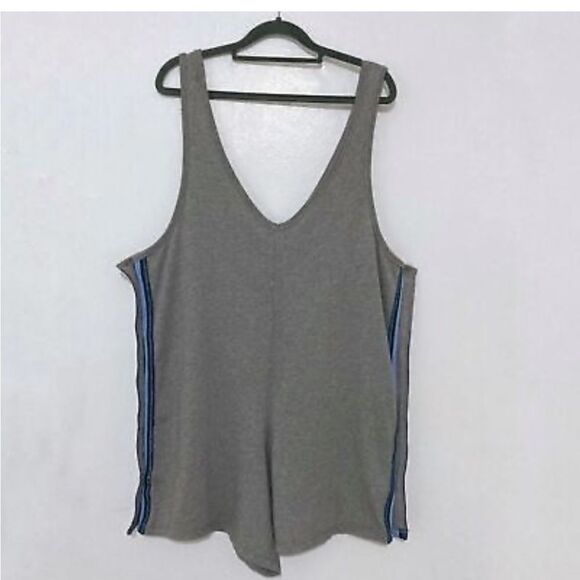 NWOT FP Movement Varsity Stripe Snap Fleece Romper L - Picture 9 of 9